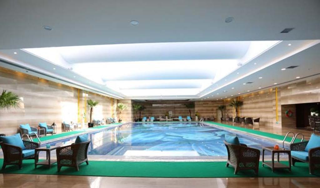 Jinjiang International Hotel Urumqi Exterior photo