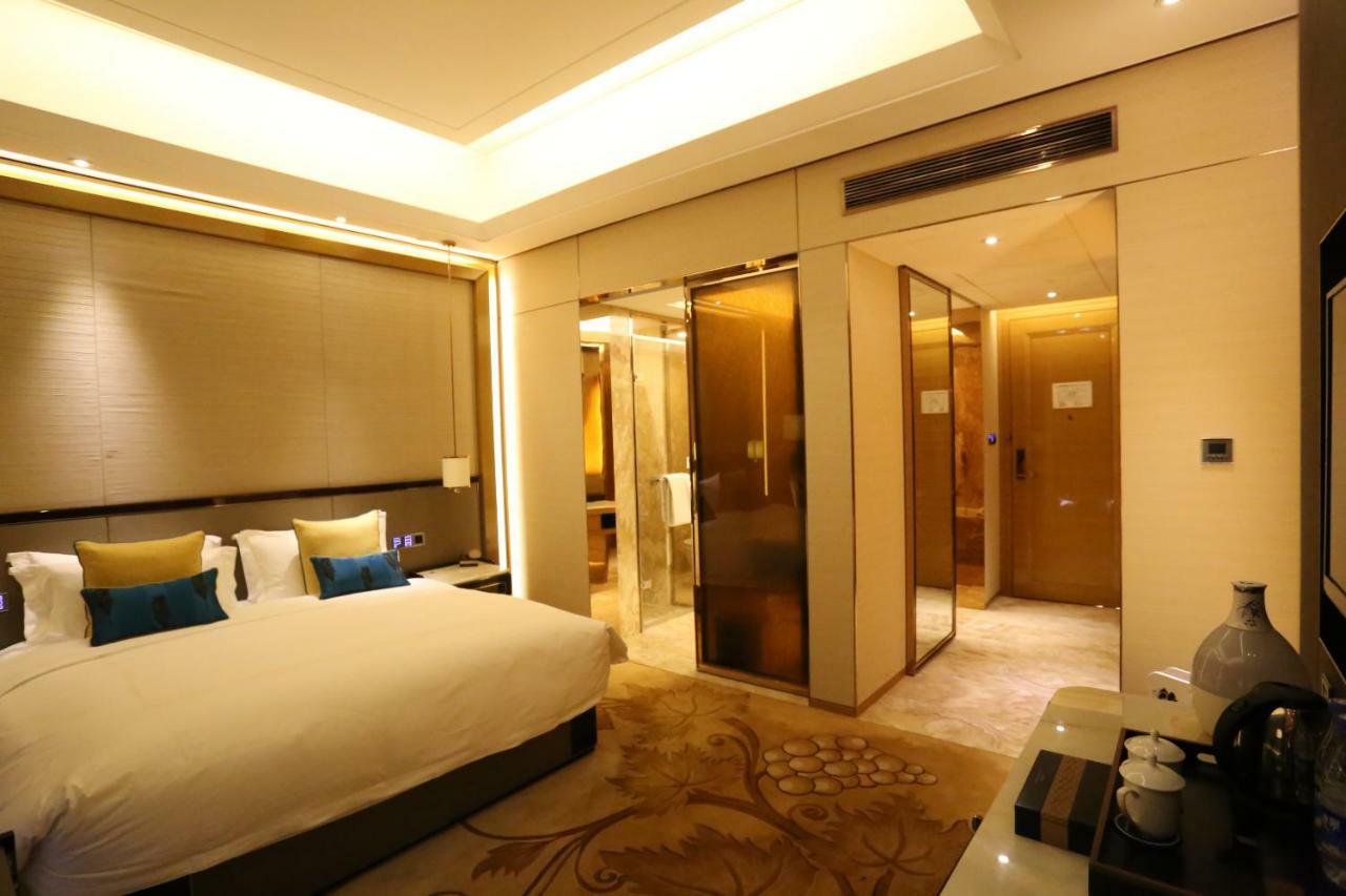 Jinjiang International Hotel Urumqi Exterior photo